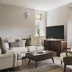 Pinewood View, The Old Bank House * آمبيلسايد