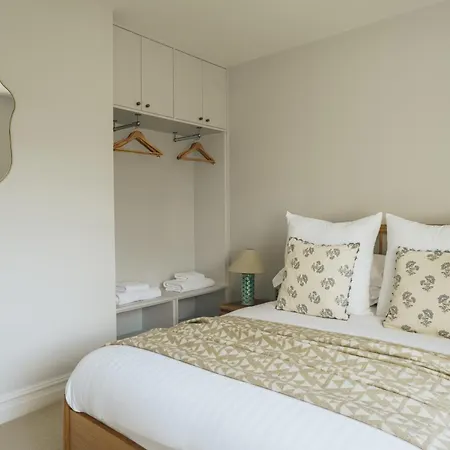 Apartment Pinewood View, The Old Bank House