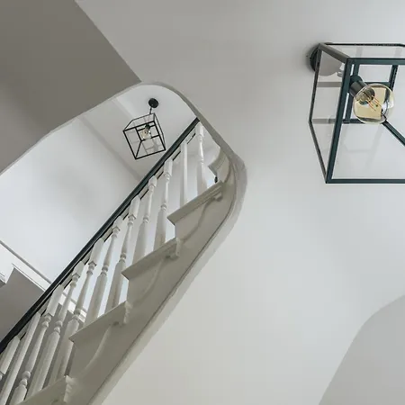 Pinewood View, The Old Bank House