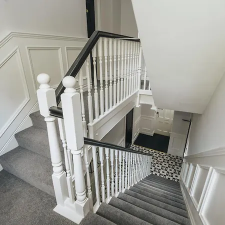 Pinewood View, The Old Bank House Apartment Ambleside